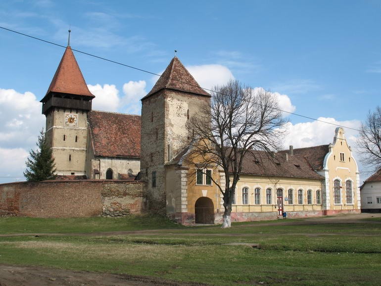 Brateiu Fortified Church